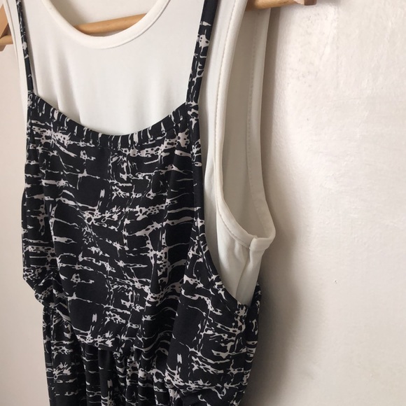 Korean Street Fashion Black and White Summer Dress - Picture 2 of 5